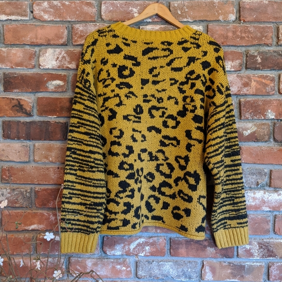 For the Republic Leopard Print Oversized Sweater - Picture 5 of 8